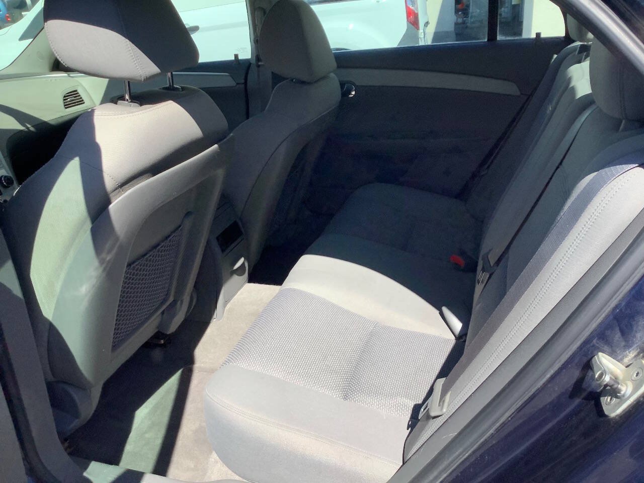 Used 2011 Chevrolet Malibu LS FWD image 24
