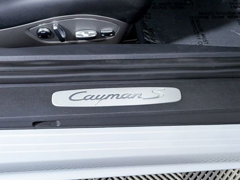 Used 2025 Porsche 718 Cayman S RWD image 11