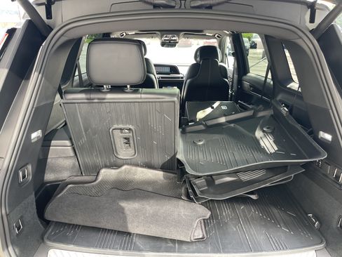 Used 2026 Cadillac Vistiq Sport w/ LPO, Floor Liner Package AWD/4WD image 8
