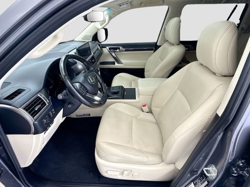 Used 2022 Lexus GX 460 Luxury w/ Accessory Package AWD/4WD image 18