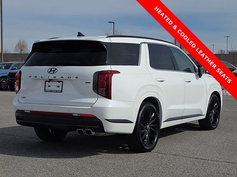 Used 2024 Hyundai Palisade Calligraphy image 5
