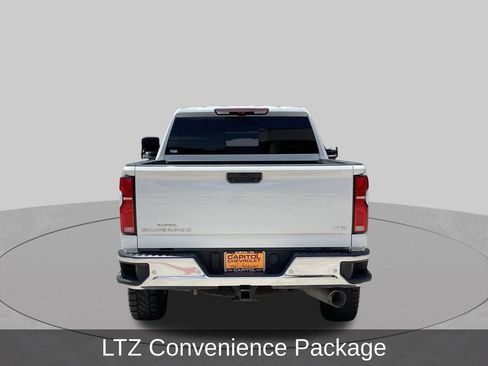 Used 2025 Chevrolet Silverado 2500 LTZ w/ LTZ Premium Package AWD/4WD image 5