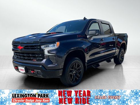 Used 2023 Chevrolet Silverado 1500 LT Trail Boss image 2