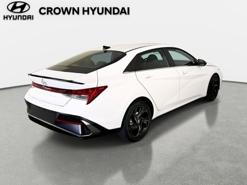 New 2026 Hyundai Elantra SEL Sport Premium FWD image 5