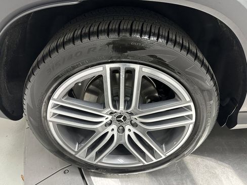 Certified 2024 Mercedes-Benz GLS 450 4MATIC image 21