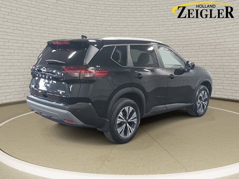 Certified 2023 Nissan Rogue SV w/ SV Premium B Package image 5