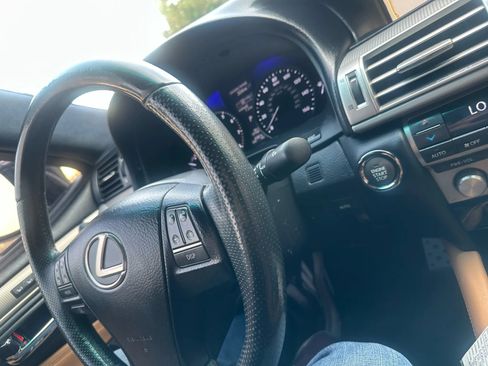 Used 2016 Lexus LS 460 RWD image 38