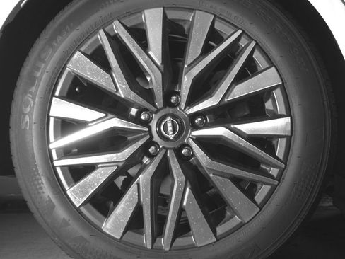 Used 2025 Nissan Altima 2.5 SV FWD image 15