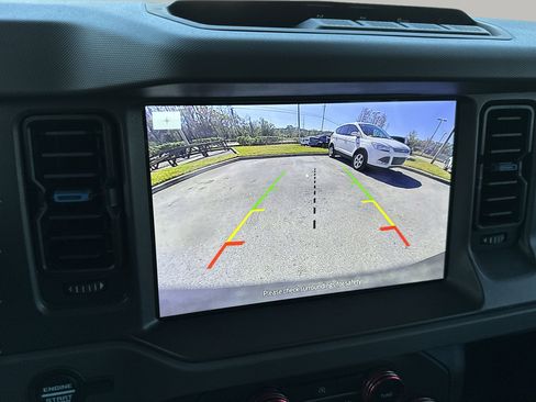 Certified 2024 Ford Bronco Black Diamond image 55