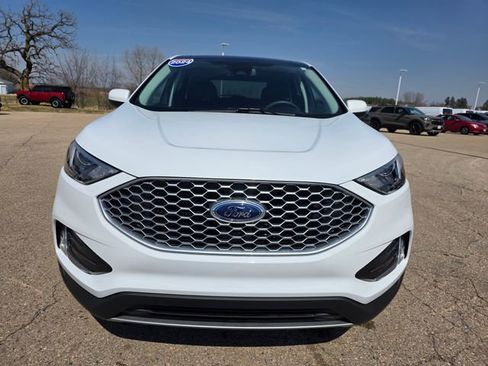 Used 2024 Ford Edge SEL w/ Convenience Package image 3