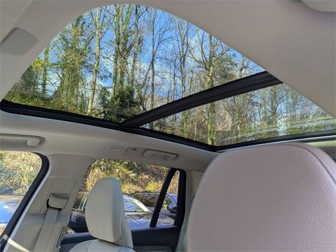 Certified 2023 Volvo XC90 B6 Plus w/ Protection Package Premier image 10