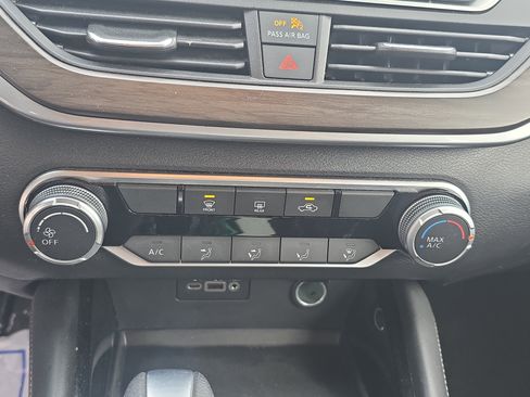 Used 2023 Nissan Altima 2.5 SV image 24