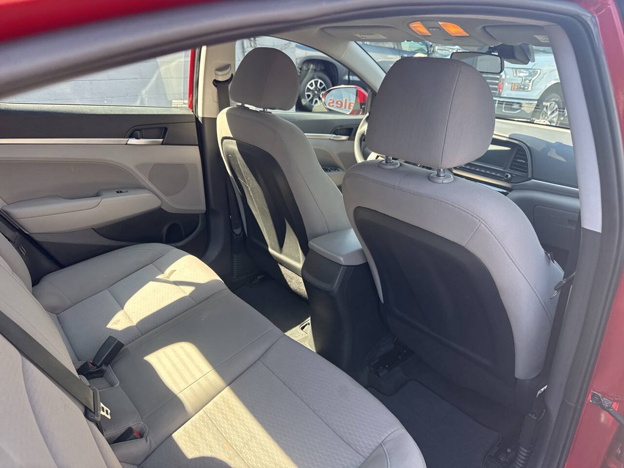 Used 2019 Hyundai Elantra SEL FWD image 22