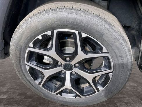 Used 2025 Jeep Compass Limited image 5