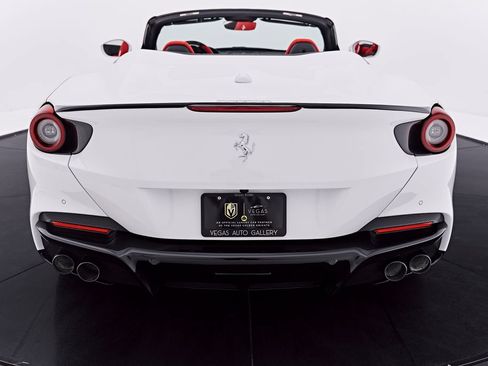 Used 2022 Ferrari Portofino M RWD image 39