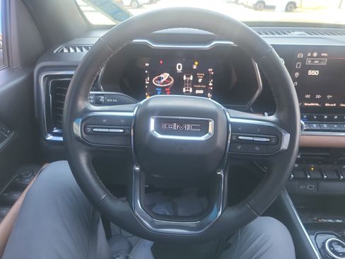 Used 2023 GMC Canyon AT4 w/ AT4 Premium Package image 14