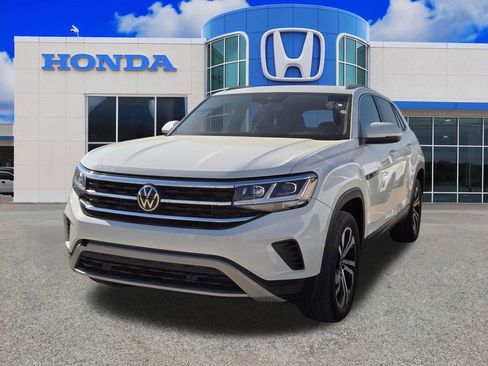Used 2022 Volkswagen Atlas Cross Sport SEL image 4