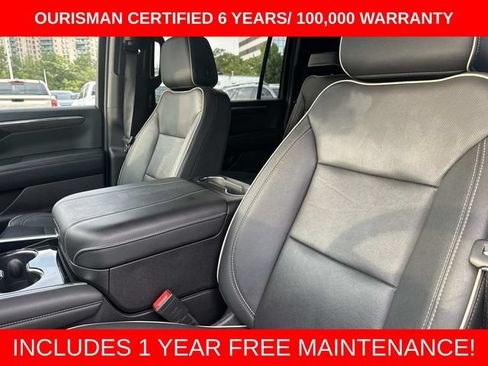 Used 2025 Chevrolet Suburban Premier AWD/4WD image 20