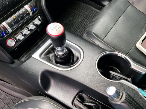 Used 2018 Ford Mustang GT Premium image 13