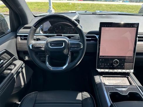 New 2025 GMC Sierra EV Denali image 18