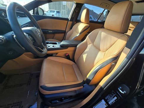 Used 2023 Lexus RZ 450e Premium image 25