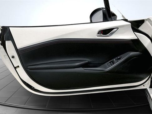 Used 2016 MAZDA MX-5 Miata Club w/ Brembo/BBS Package image 23