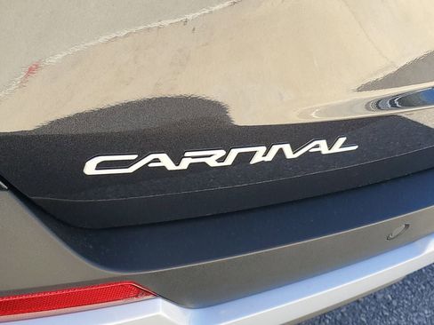 New 2026 Kia Carnival image 28