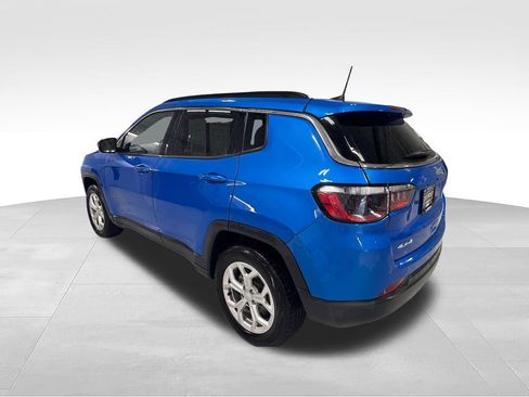 Used 2024 Jeep Compass Latitude AWD/4WD image 45