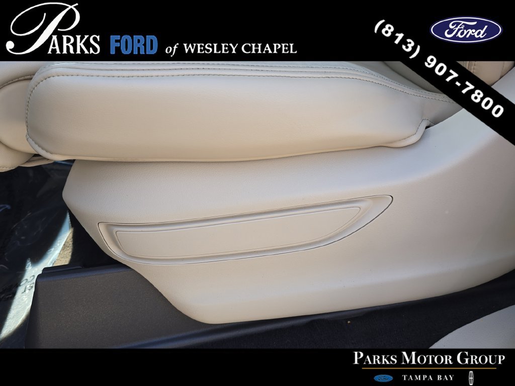 Used 2021 Lincoln Navigator Reserve w/ Luxury Package RWD image 20