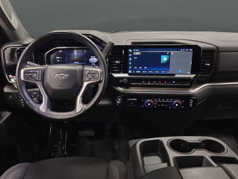 Used 2024 Chevrolet Silverado 1500 RST w/ Protection Package AWD/4WD image 5