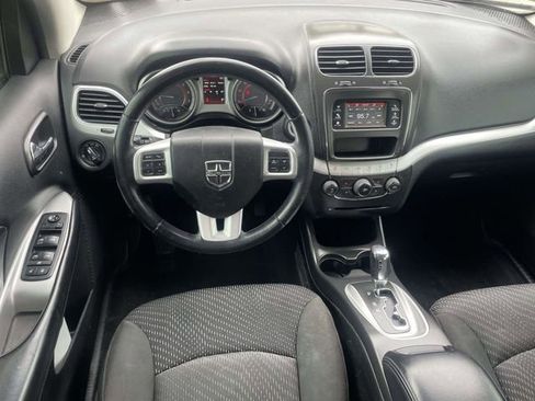 Used 2016 Dodge Journey Crossroad FWD image 9