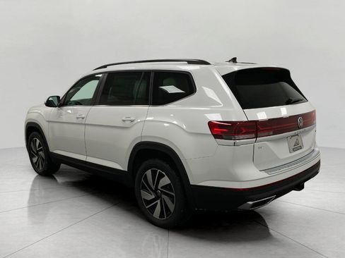New 2026 Volkswagen Atlas SE image 8