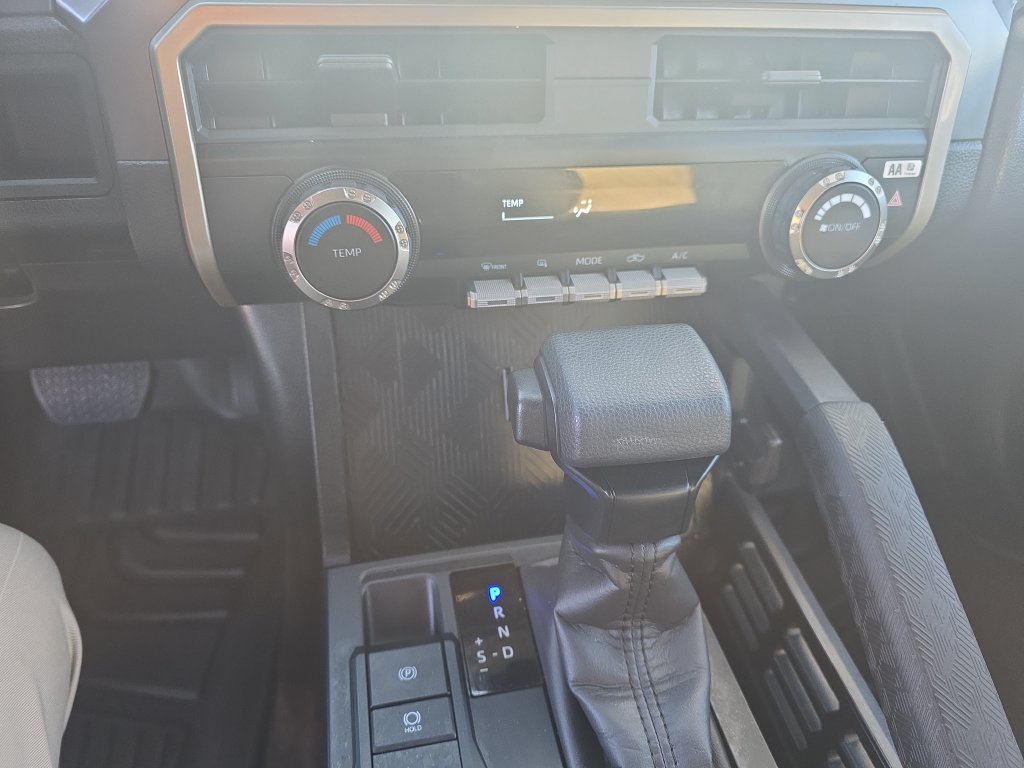 Used 2026 Toyota Tacoma SR5 RWD image 17