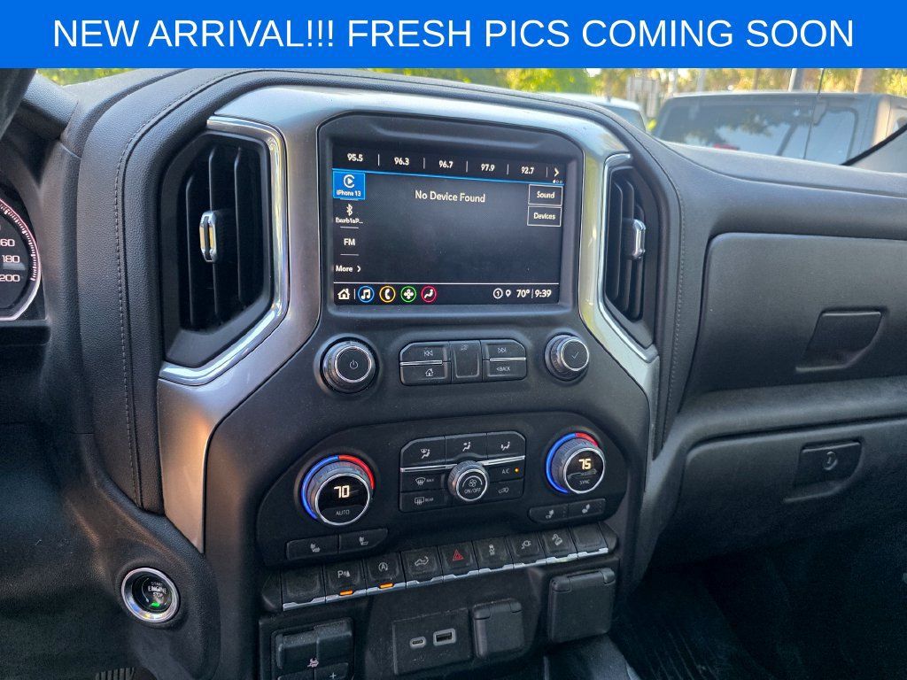Used 2021 Chevrolet Silverado 1500 RST AWD/4WD image 9