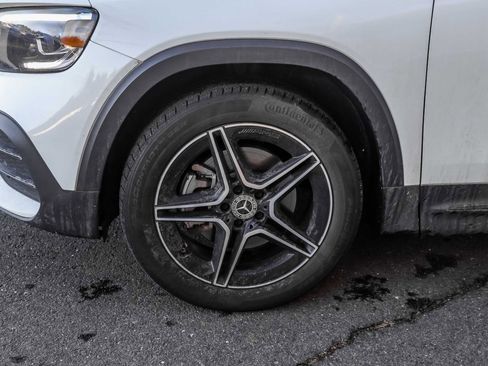 Used 2023 Mercedes-Benz GLB 250 4MATIC image 10