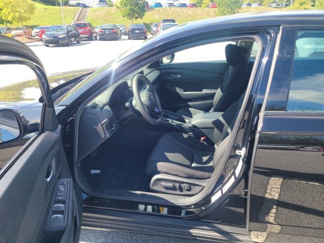 Certified 2025 Honda Accord SE image 12