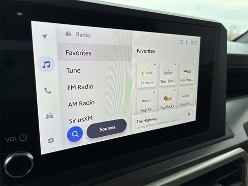 Used 2025 Toyota Tacoma SR image 15