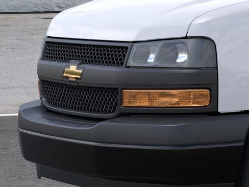 New 2025 Chevrolet Express 2500 Extended RWD image 37