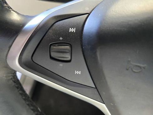 Used 2017 Tesla Model X 75D image 14