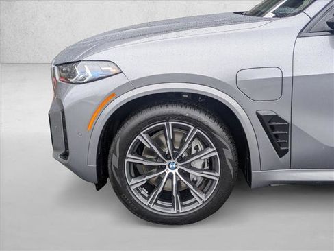 New 2026 BMW X5 xDrive50e w/ Executive Package AWD/4WD image 10