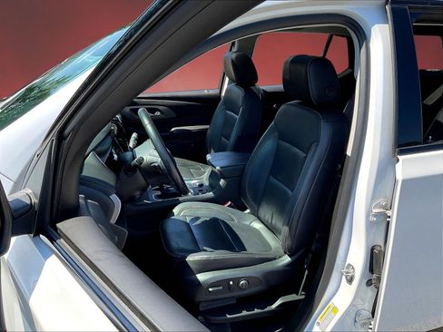 Used 2021 Chevrolet Traverse Premier w/ Redline Edition AWD/4WD image 21
