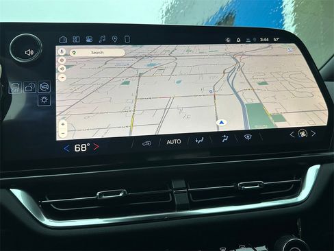 New 2026 Chevrolet Equinox EV LT image 26