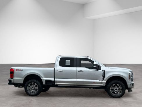 Used 2024 Ford F350 Limited w/ FX4 Off-Road Package AWD/4WD image 7