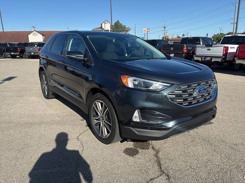 Used 2023 Ford Edge Titanium AWD/4WD image 9