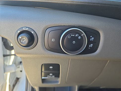 Used 2023 Ford Transit 350 XLT image 27