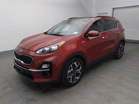 Used 2022 Kia Sportage EX w/ EX Technology Package image 2