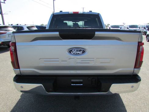 Used 2025 Ford F150 XLT w/ Equipment Group 301A Standard AWD/4WD image 9