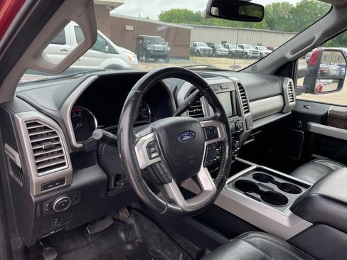 Used 2017 Ford F350 Lariat w/ Snow Plow Prep Package image 22