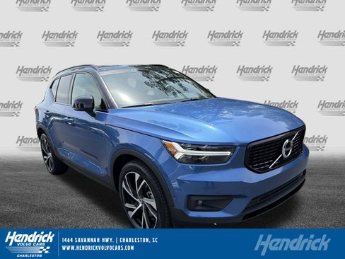 Used 2019 Volvo XC40 T5 R-Design AWD/4WD image 1