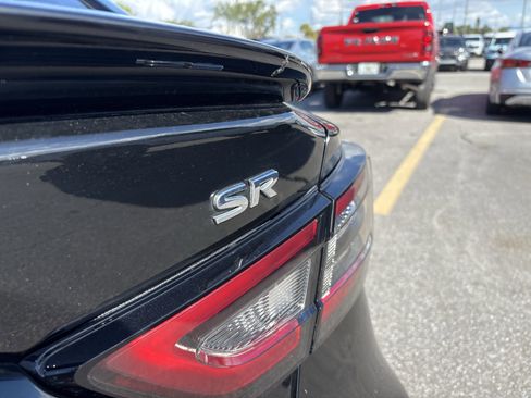 Used 2023 Nissan Maxima SR w/ Sport Mat Group image 12